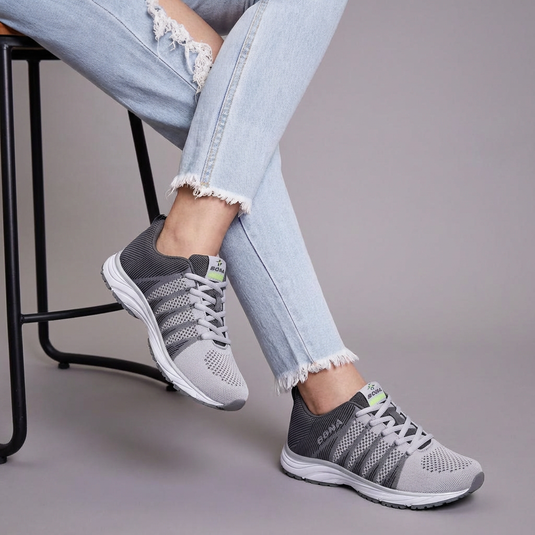Chaussures de course légères femme Gris Flyknit — Baskets en maille respirante à lacets pour le sport, la marche, le jogging, la salle de sport, confortables pour l'été 2026